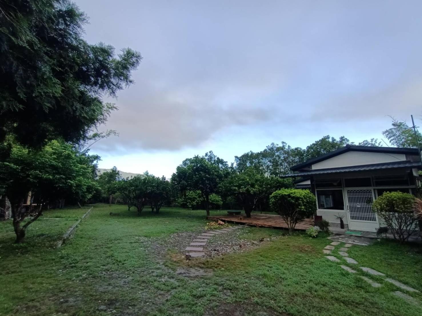 十畝田山莊會館 Hotel Chishang Exterior foto